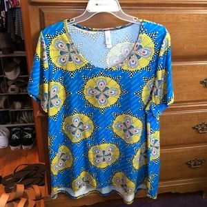 Lularoe Classic Tee